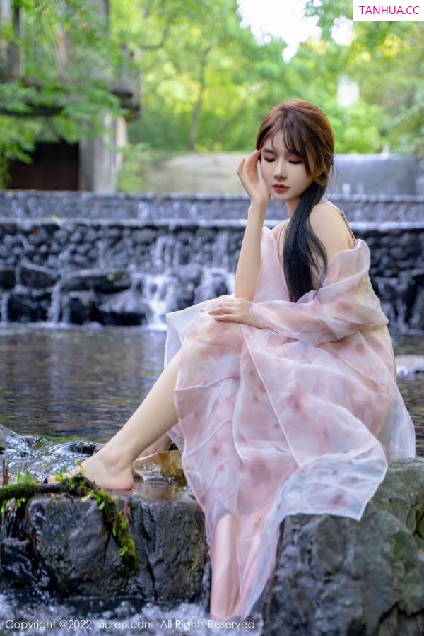 婠婠么  [XiuRen秀人网]高清写真图 2022.10.11 No.5690 婠婠么&小肥莹第7张图片